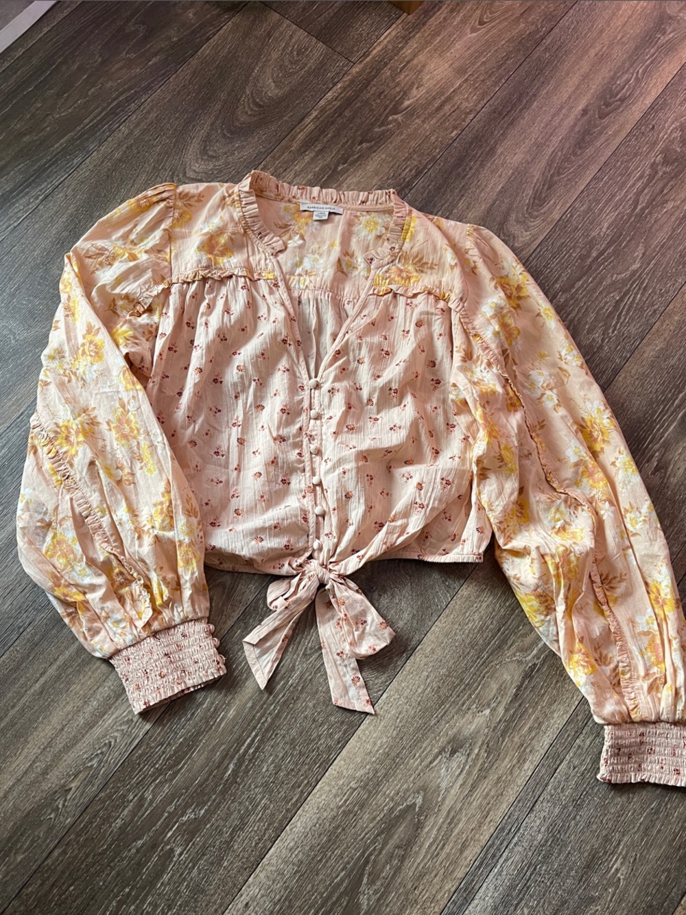 American Eagle Peach Floral Ruffle Blouse